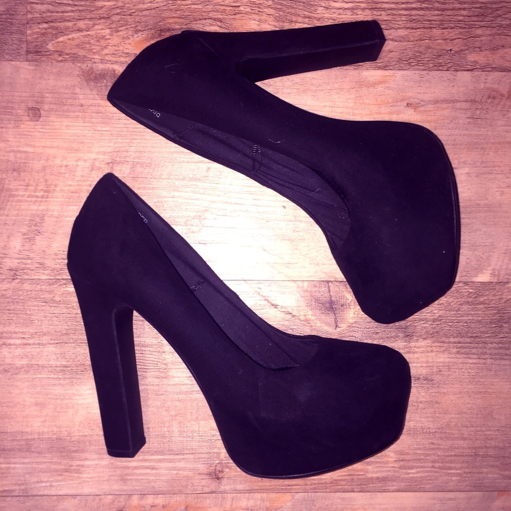 H&M Black high heel platform
